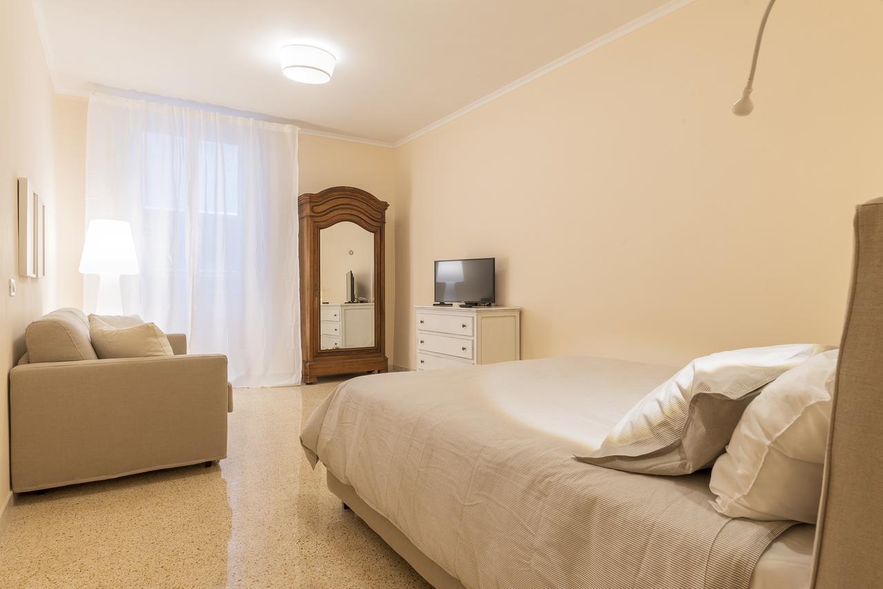 Campo De' Fiori Central Flat Рим Экстерьер фото